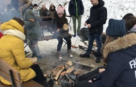 Zdjęcie dla aktualności: NIE TYLKO DZIECI             LUBI ZIMA