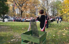 Zdjęcie dla aktualności: CELEBRUJEMY PAMIĘĆ OFIAR KATYNIA