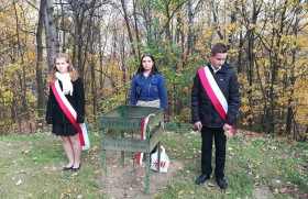 Zdjęcie dla aktualności: CELEBRUJEMY PAMIĘĆ OFIAR KATYNIA