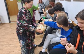 Zdjęcie dla aktualności: Andrzejki 2023 w internacie