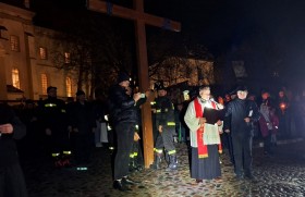 Zdjęcie dla aktualności: Misterium drogi krzyżowej '24