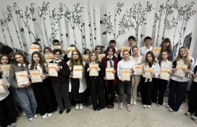 Zdjęcie dla aktualności: Certyfikaty zawodowe 2025- odebrane!