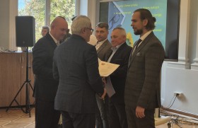 Zdjęcie dla aktualności: Nagrody Starosty i awanse na wyższe stopnie nauczycielskie