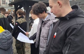 Zdjęcie dla aktualności: 107. rocznica odzyskania niepodległości przez Polskę.