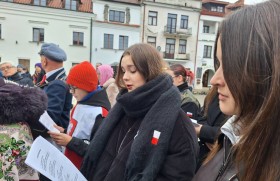 Zdjęcie dla aktualności: 107. rocznica odzyskania niepodległości przez Polskę.