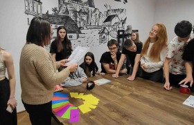 Zdjęcie dla aktualności: Andrzejki 2025 w internacie