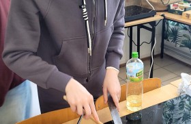 Zdjęcie dla aktualności: Hotelarze z klasy 1at w akcji!