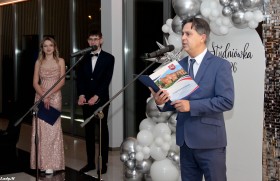 Zdjęcie dla aktualności: Studniówka 2026