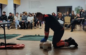 Zdjęcie dla aktualności: Warsztaty pierwszej pomocy w ramach akcji „Bezpieczne Ferie”.