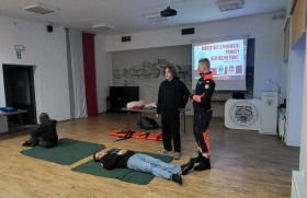 Zdjęcie dla aktualności: Warsztaty pierwszej pomocy w ramach akcji „Bezpieczne Ferie”.