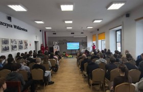 Zdjęcie dla aktualności: Bezpieczna zima - kampania społeczna kruchezycie.pl