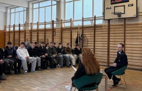 Zdjęcie dla aktualności: Czy warto zostać strażakiem? 