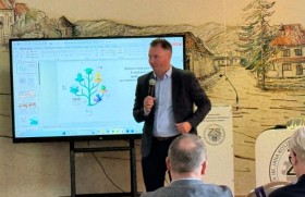 Zdjęcie dla aktualności: Konferencja „Oświata w erze cyfrowej – kompetencje, wartości, przyszłość”